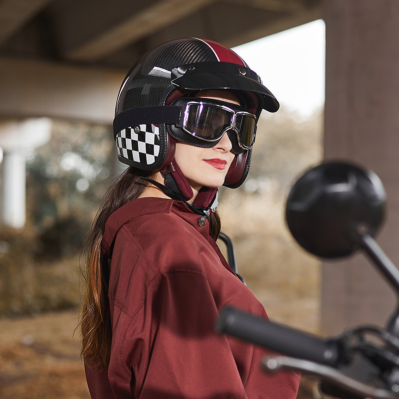 カーボンファイバーレトロオートバイハーフヘルメット軽量UV保 - Carbon Fiber Lightweight Motorcycle Helmet のレビューと価格